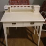 318 2269 WRITING DESK